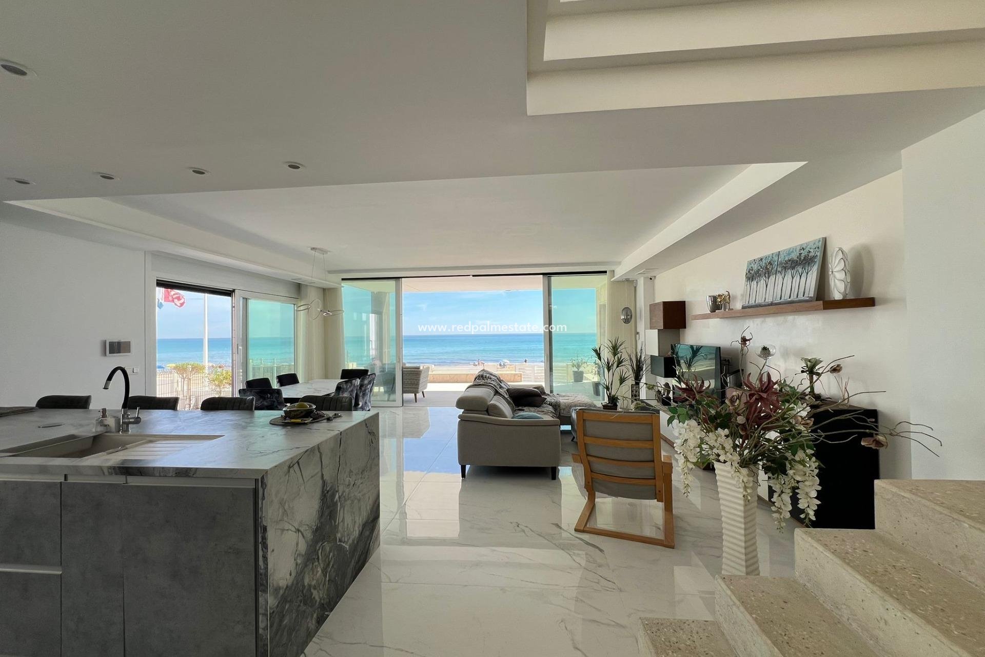 Reventa - Villa -
Torrevieja - La Mata