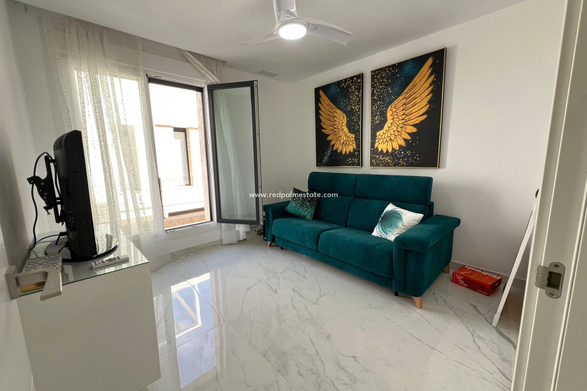 Reventa - Villa -
Torrevieja - La Mata