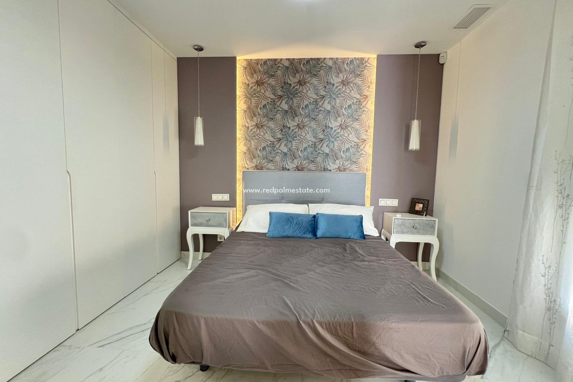 Reventa - Villa -
Torrevieja - La Mata