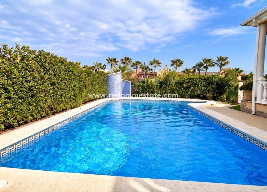 Reventa - Villa -
Torrevieja - La Mata