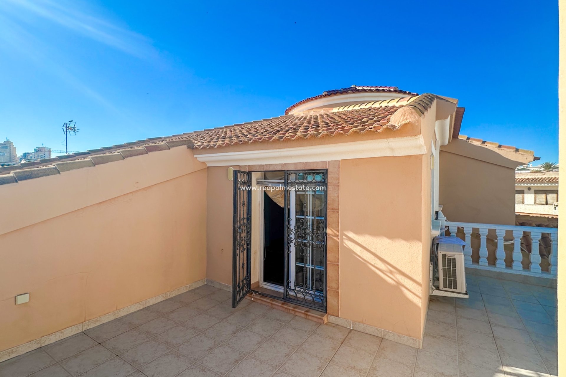 Reventa - Villa -
Torrevieja - La Mata