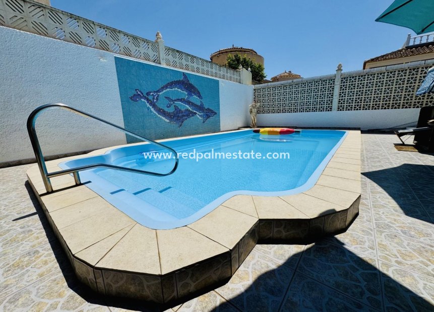 Reventa - Villa -
Torrevieja - La Siesta - El Salado - Torreta