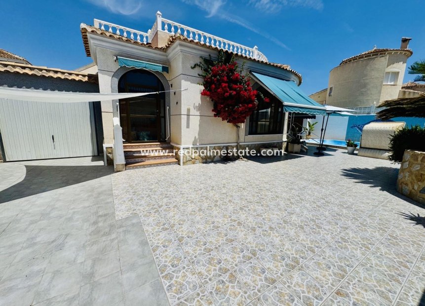Reventa - Villa -
Torrevieja - La Siesta - El Salado - Torreta