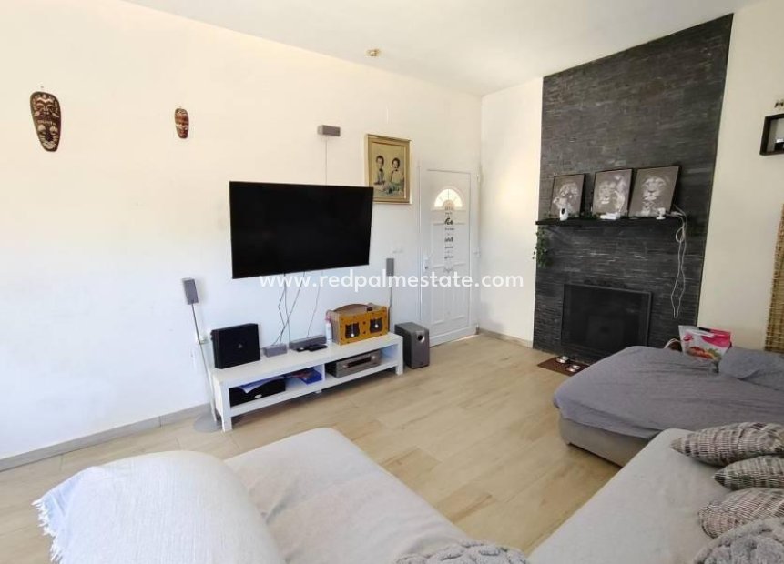 Reventa - Villa -
Torrevieja - La Siesta - El Salado - Torreta