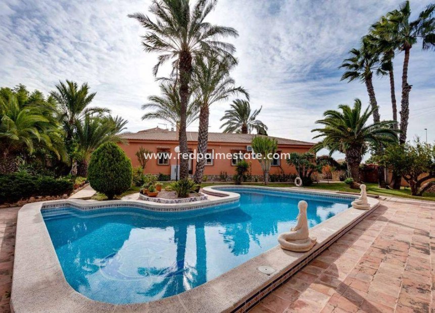 Reventa - Villa -
Torrevieja - La Siesta - El Salado - Torreta