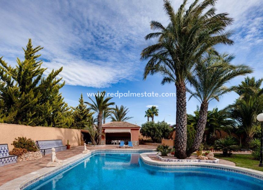 Reventa - Villa -
Torrevieja - La Siesta - El Salado - Torreta