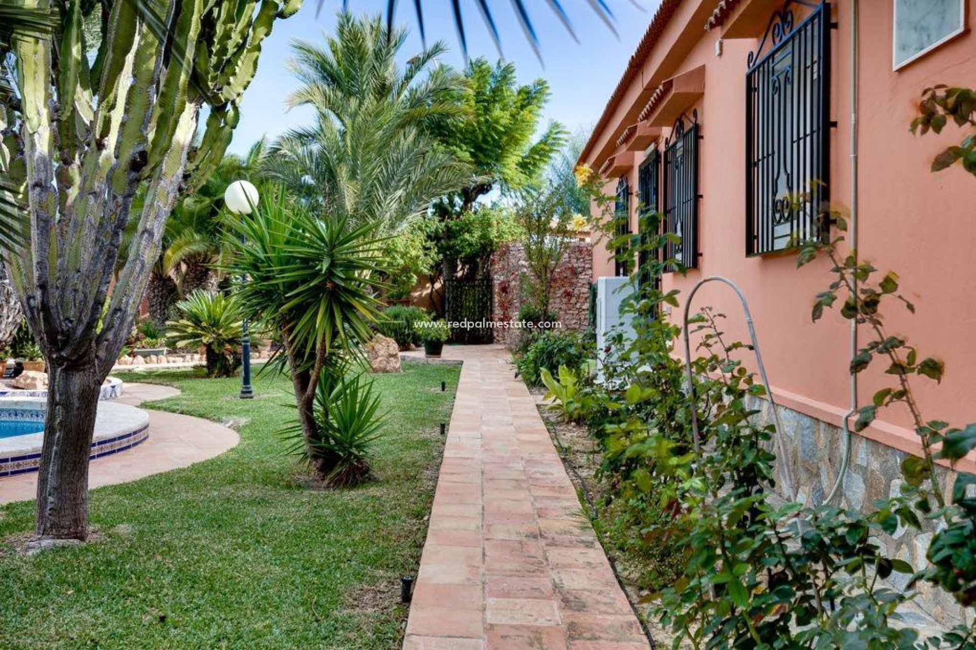 Reventa - Villa -
Torrevieja - La Siesta - El Salado - Torreta
