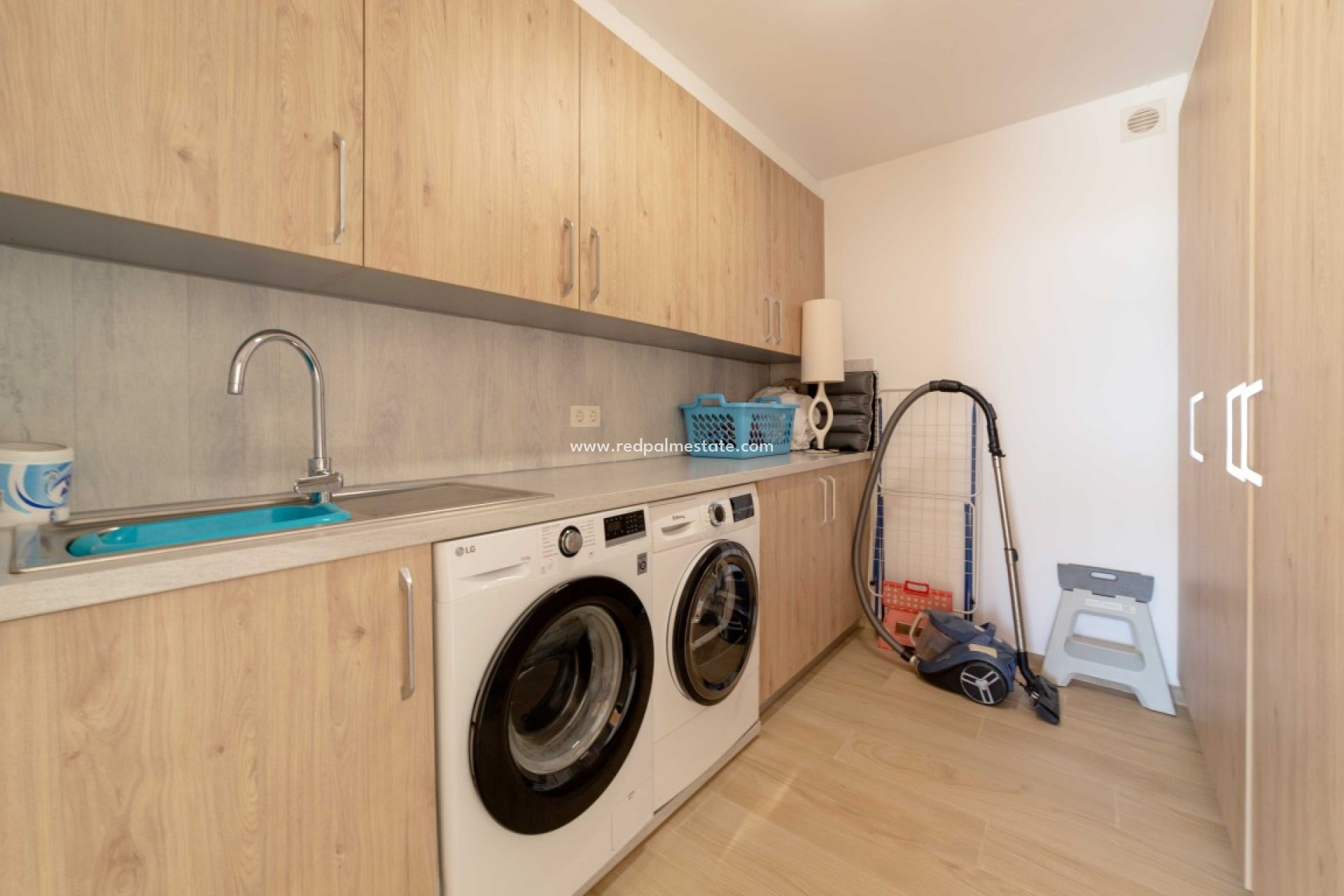 Reventa - Villa -
Torrevieja - La Siesta - El Salado - Torreta