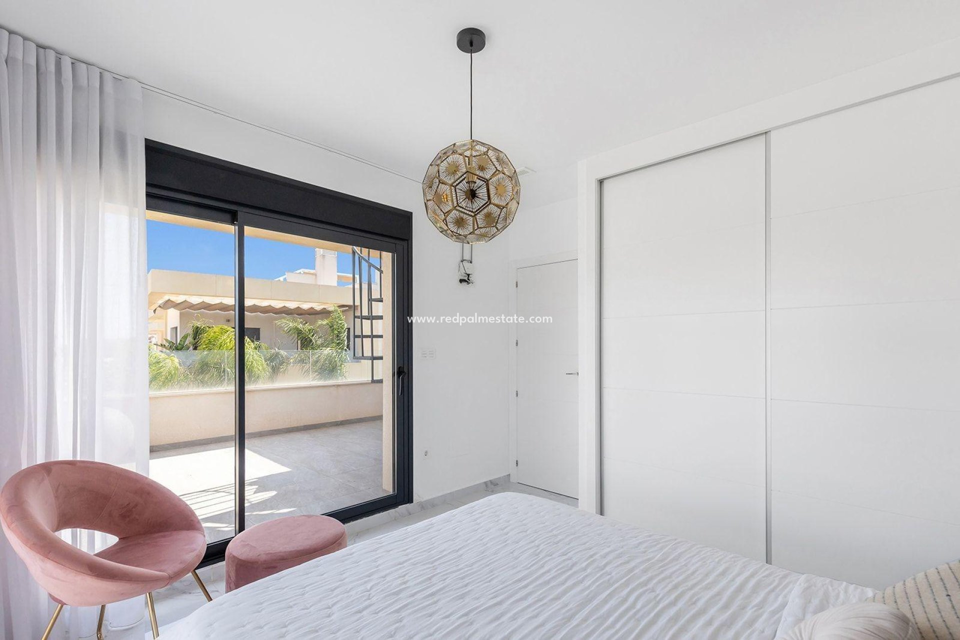 Reventa - Villa -
Torrevieja - La Siesta - El Salado - Torreta