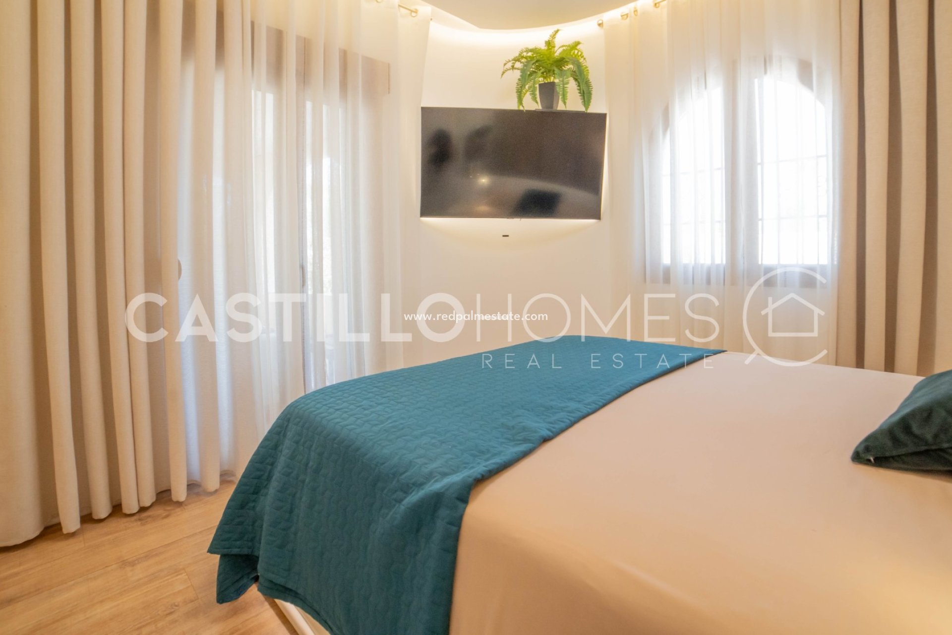 Reventa - Villa -
Torrevieja - La Siesta - El Salado -  Torreta