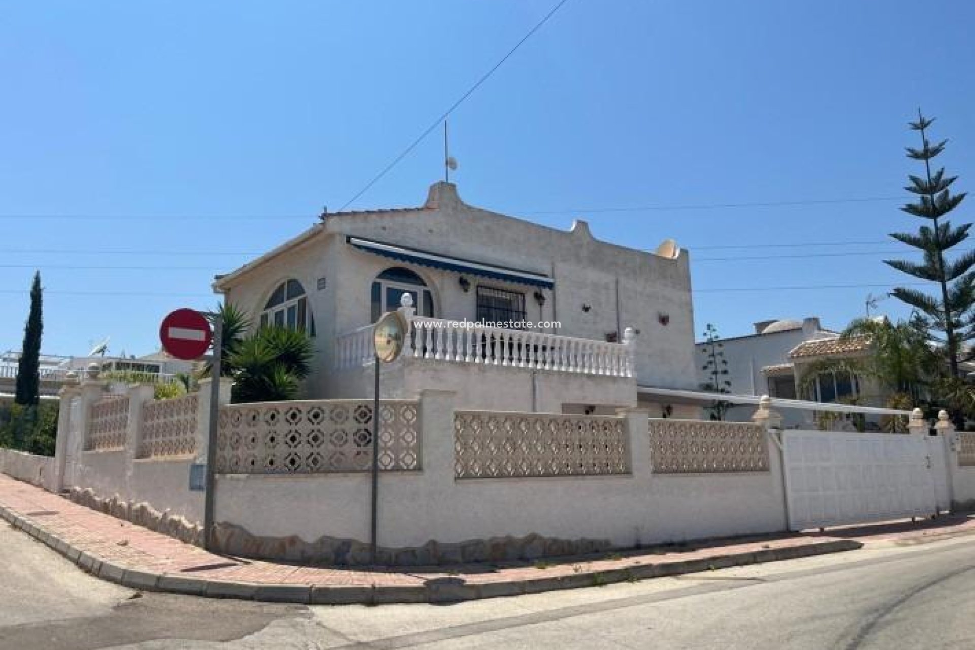 Reventa - Villa -
Torrevieja - La Siesta - El Salado -  Torreta