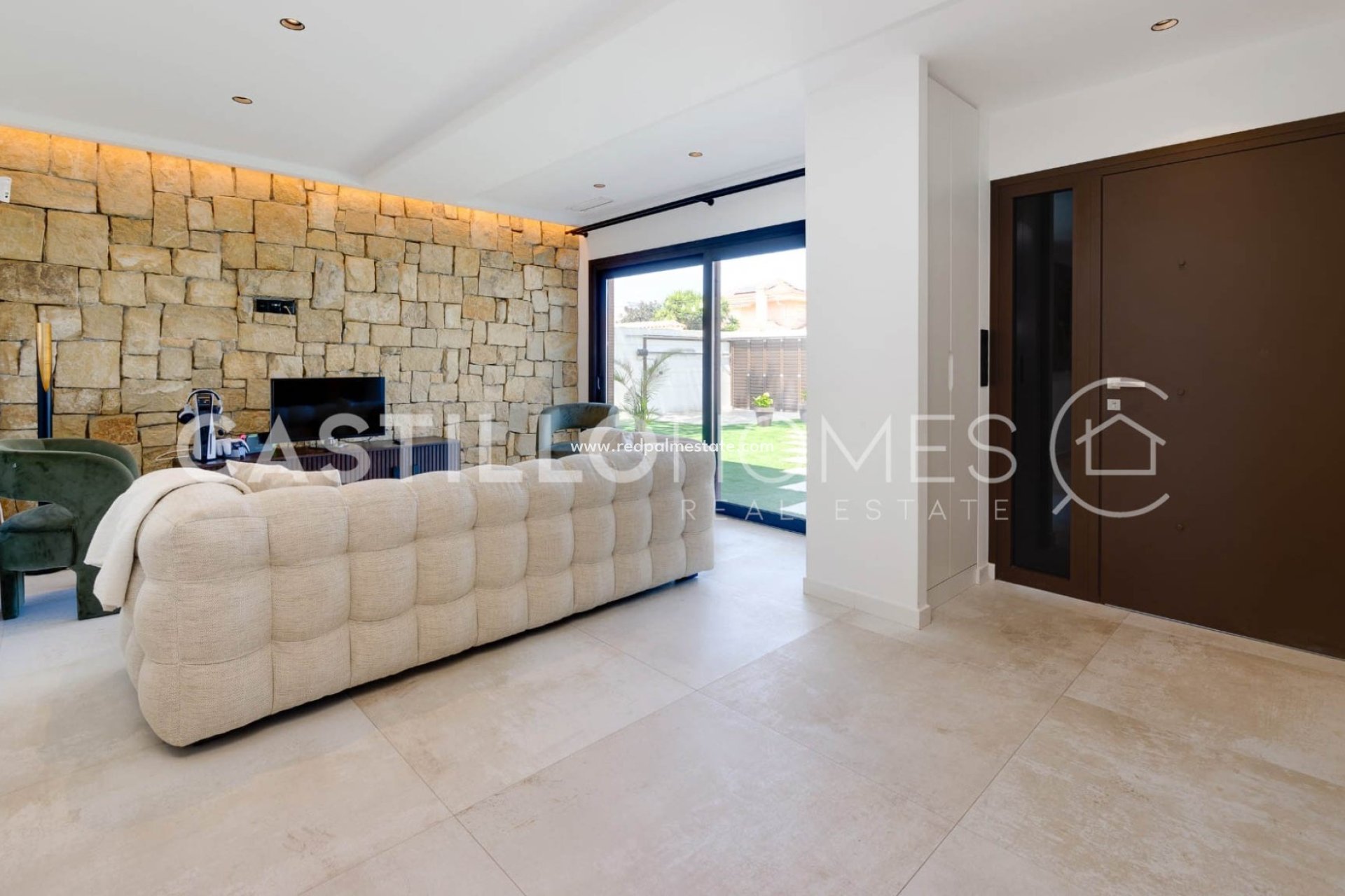 Reventa - Villa -
Torrevieja - La Siesta - El Salado -  Torreta