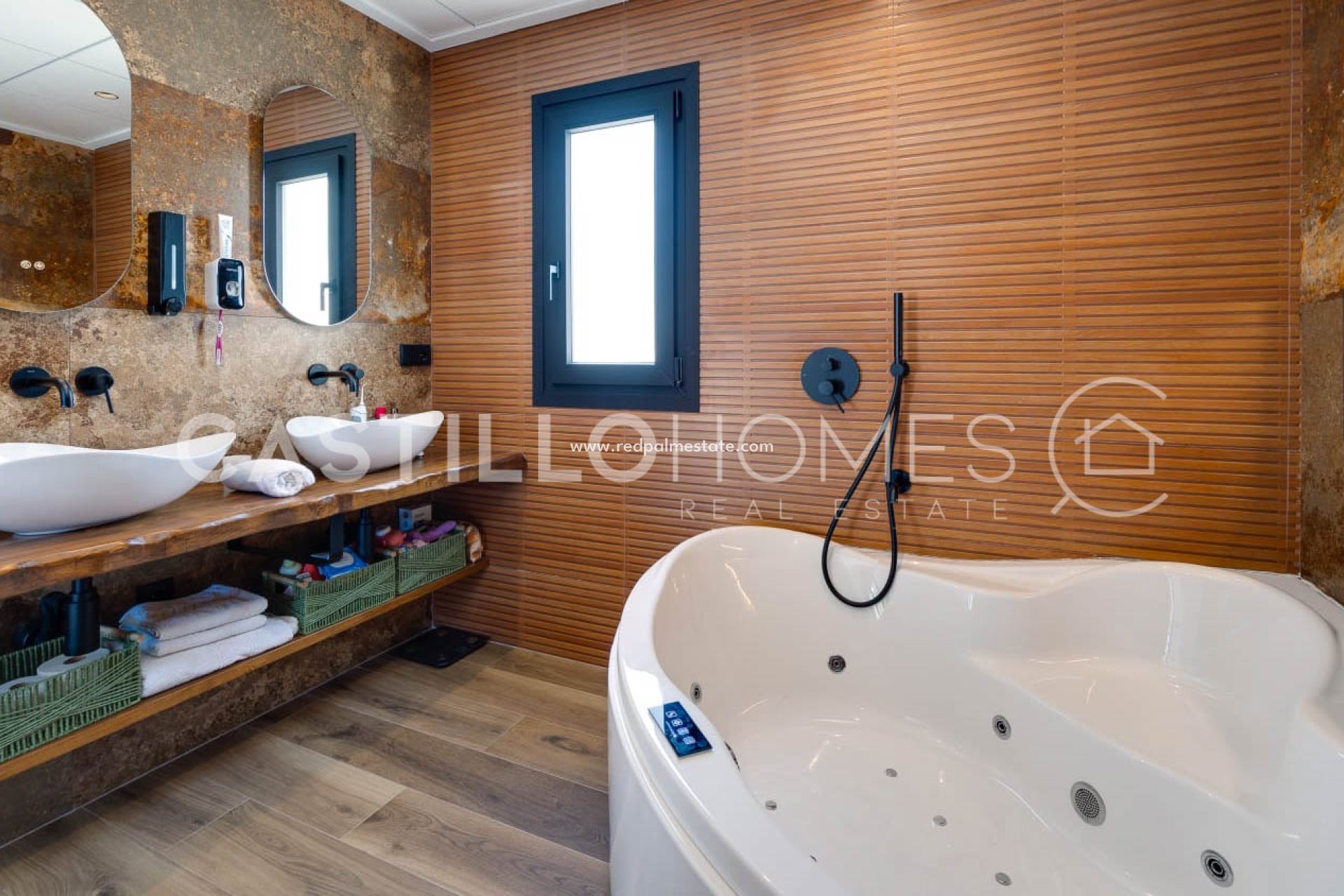 Reventa - Villa -
Torrevieja - La Siesta - El Salado -  Torreta