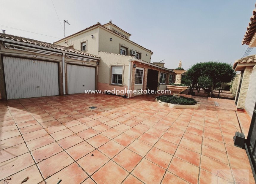 Reventa - Villa -
Torrevieja - La Siesta - El Salado -  Torreta