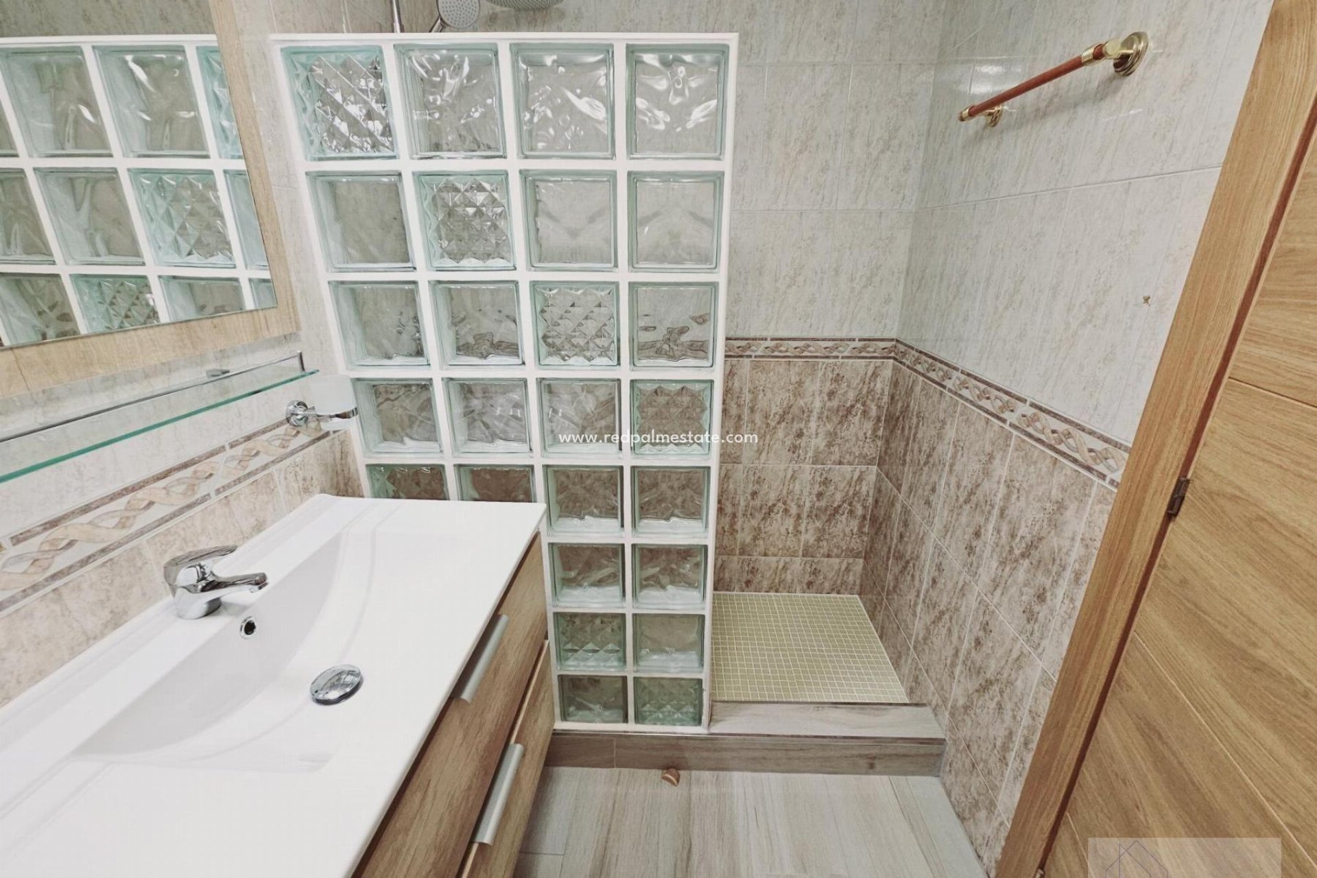 Reventa - Villa -
Torrevieja - La Siesta - El Salado -  Torreta