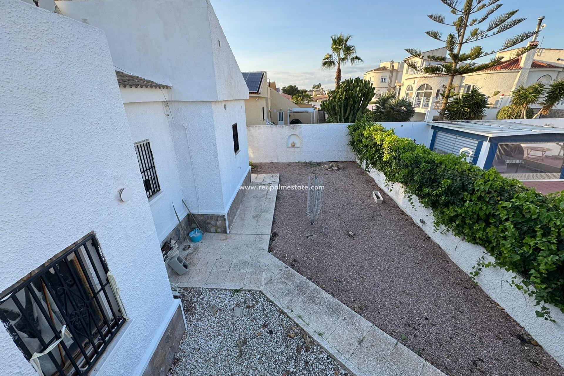 Reventa - Villa -
Torrevieja - La Siesta - El Salado -  Torreta