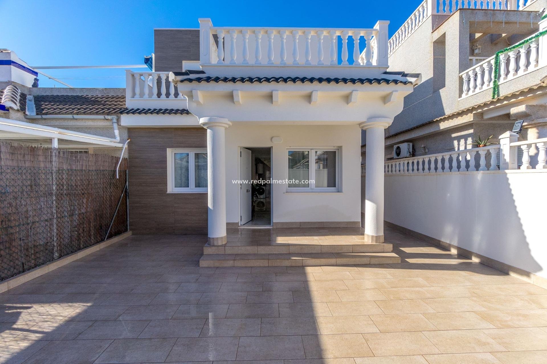 Reventa - Villa -
Torrevieja - La Siesta - El Salado - Torreta