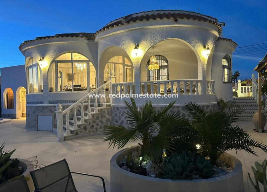 Reventa - Villa -
Torrevieja - La Siesta - El Salado -  Torreta