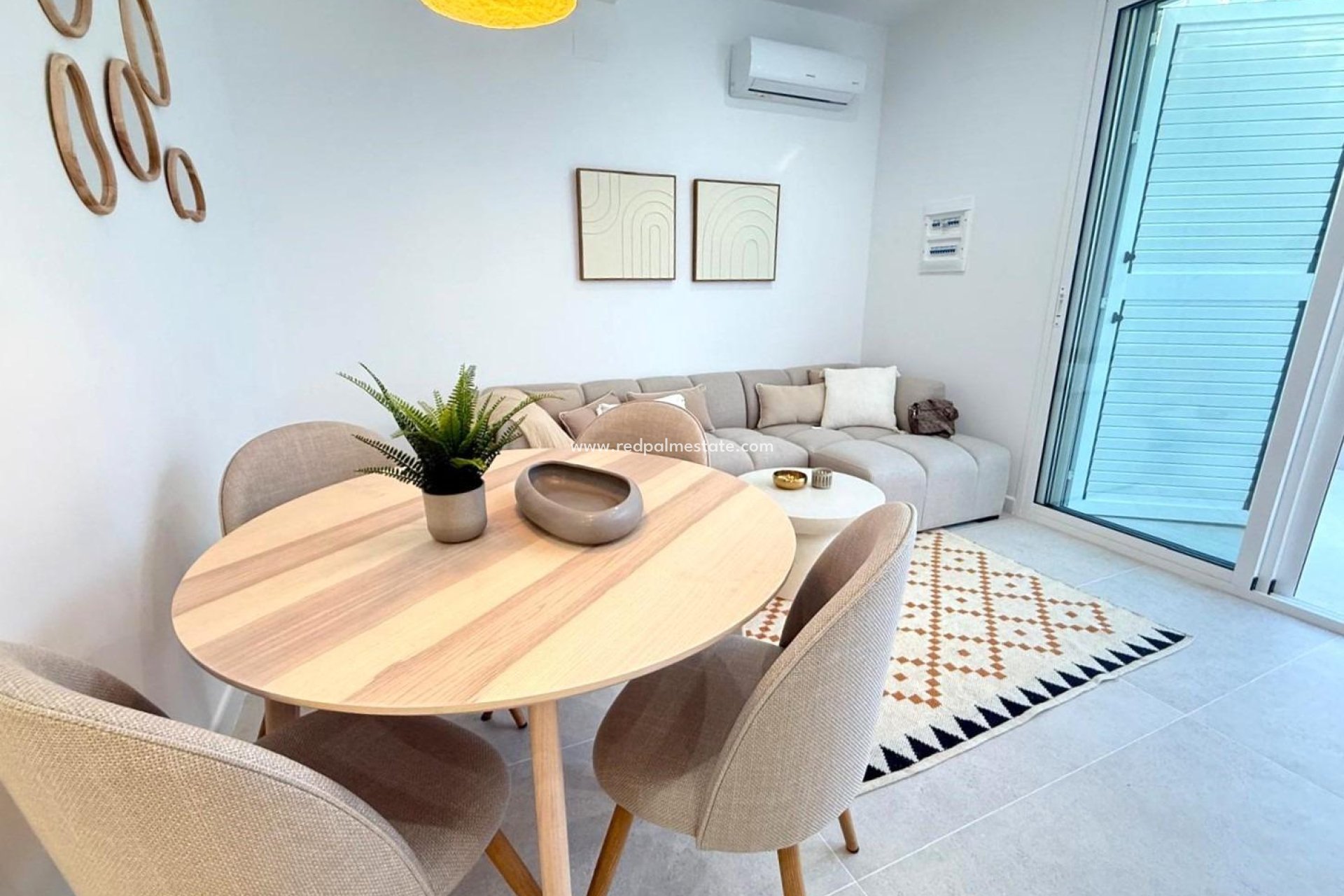 Reventa - Villa -
Torrevieja - La Siesta - El Salado -  Torreta