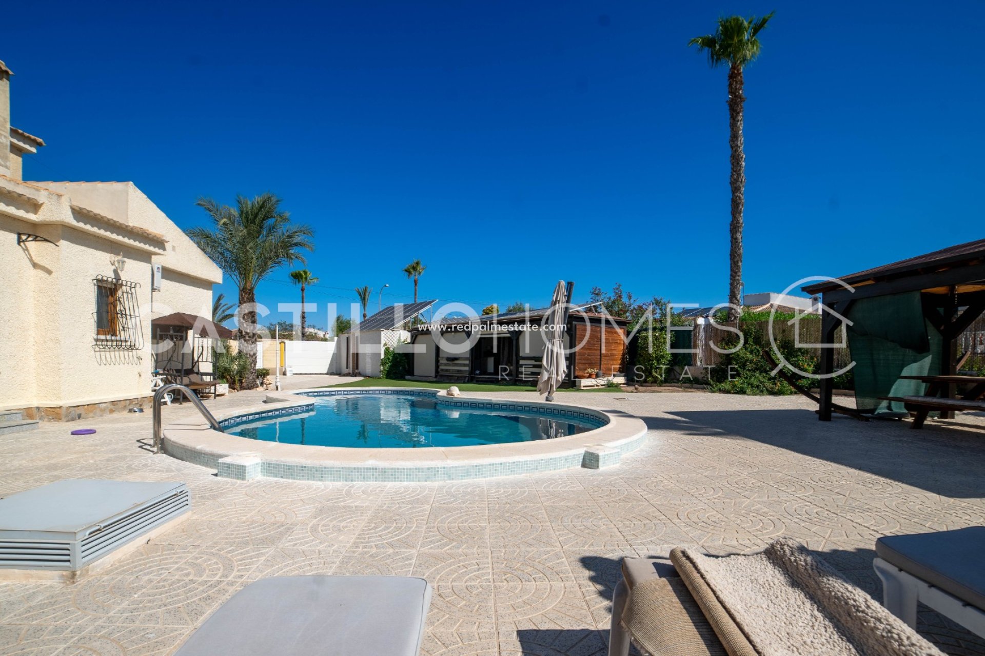 Reventa - Villa -
Torrevieja - La Siesta - El Salado -  Torreta