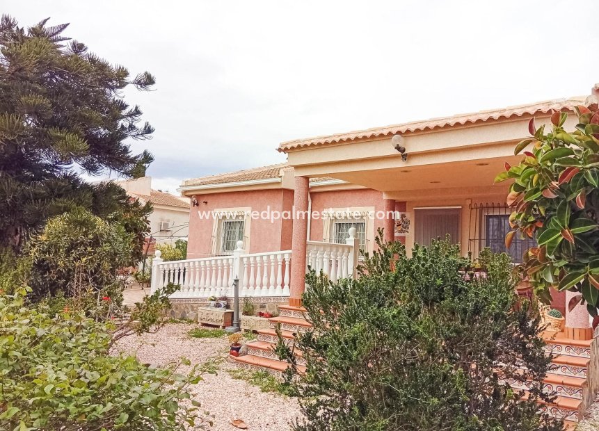 Reventa - Villa -
Torrevieja - La Siesta - El Salado - Torreta