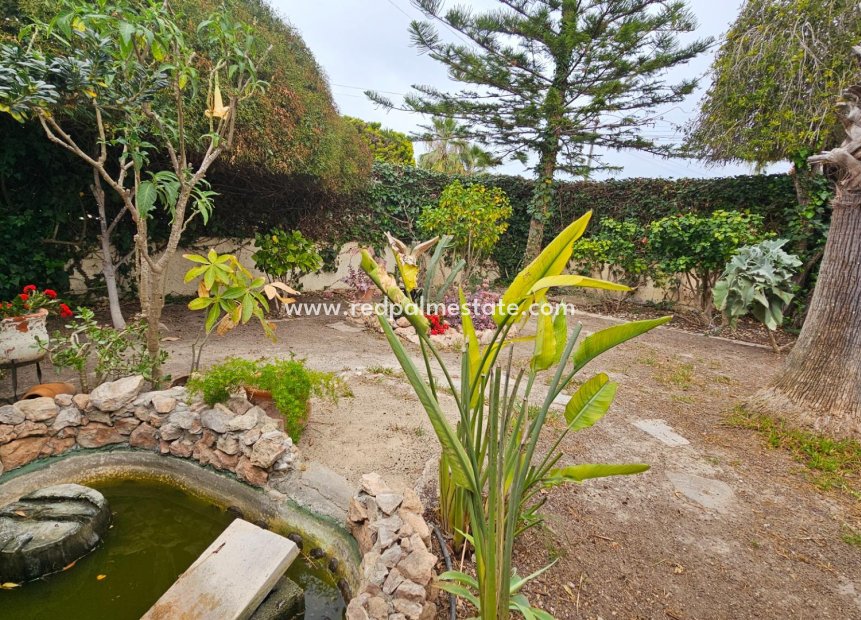 Reventa - Villa -
Torrevieja - La Siesta - El Salado -  Torreta