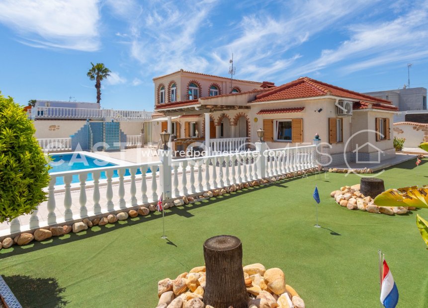 Reventa - Villa -
Torrevieja - La Siesta - El Salado - Torreta