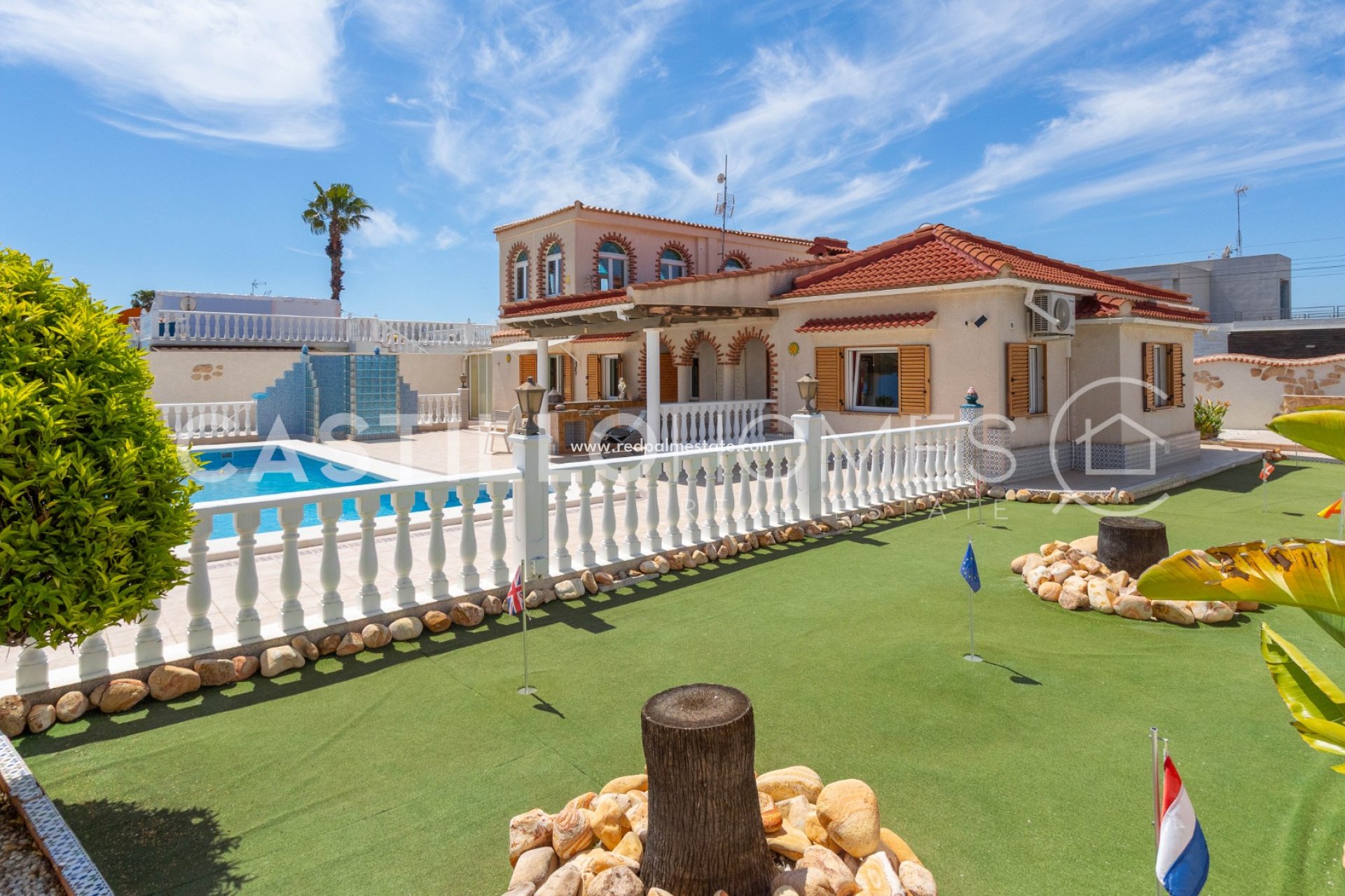 Reventa - Villa -
Torrevieja - La Siesta - El Salado - Torreta