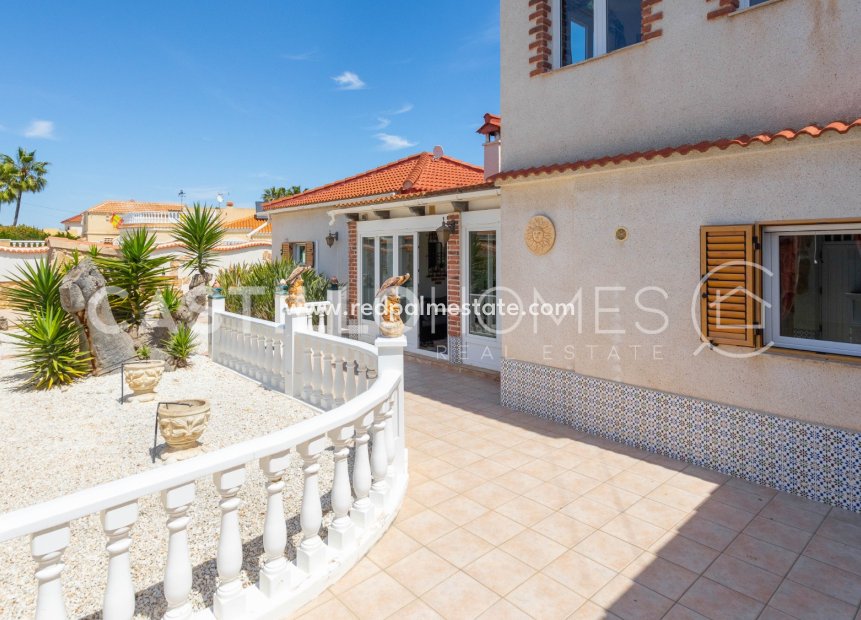 Reventa - Villa -
Torrevieja - La Siesta - El Salado - Torreta