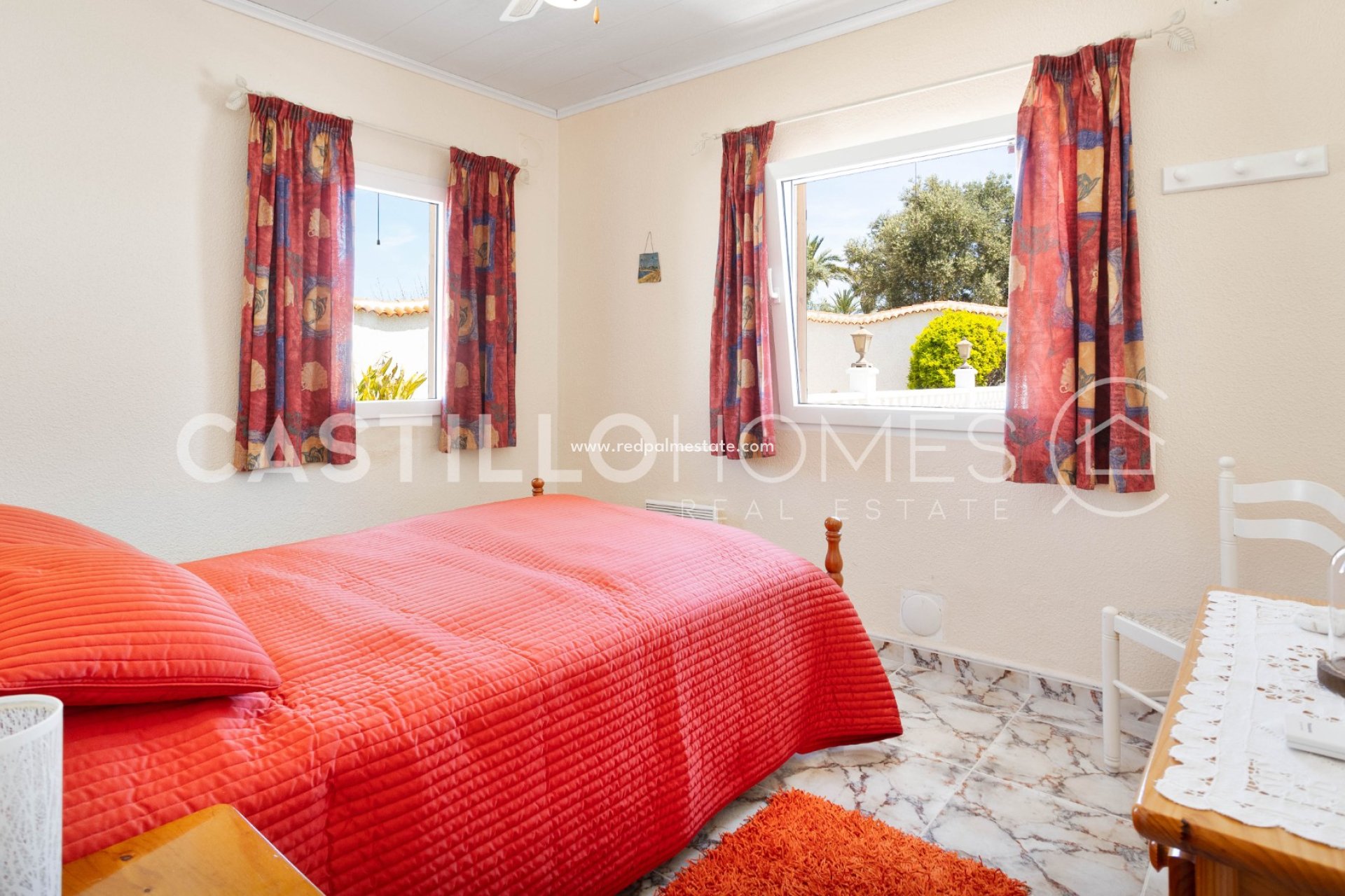 Reventa - Villa -
Torrevieja - La Siesta - El Salado - Torreta