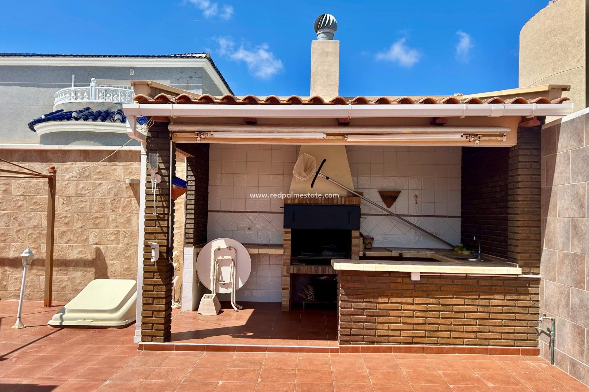 Reventa - Villa -
Torrevieja - La Siesta - El Salado -  Torreta