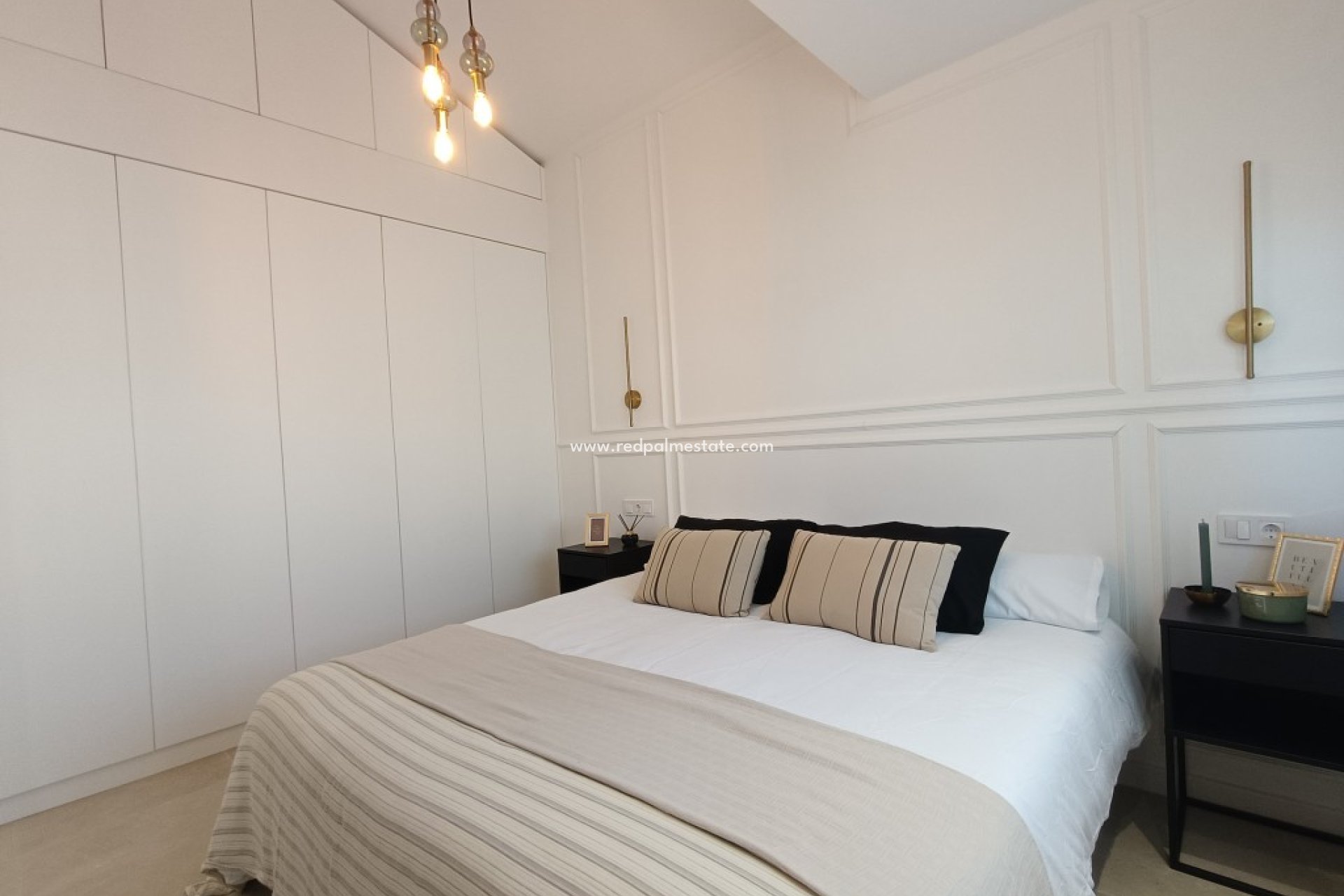 Reventa - Villa -
Torrevieja - La Siesta - El Salado - Torreta