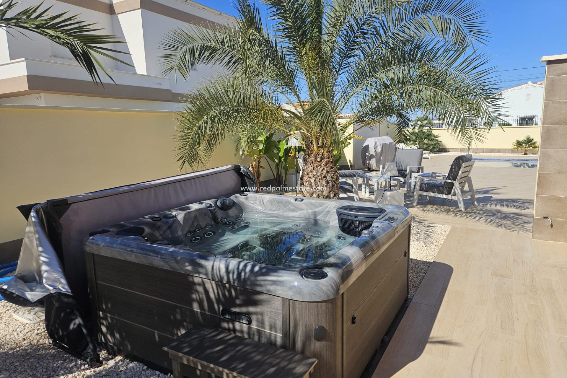 Reventa - Villa -
Torrevieja - La Siesta - El Salado - Torreta