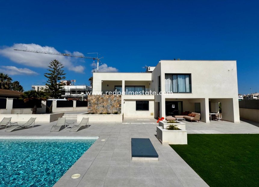 Reventa - Villa -
Torrevieja - La Veleta