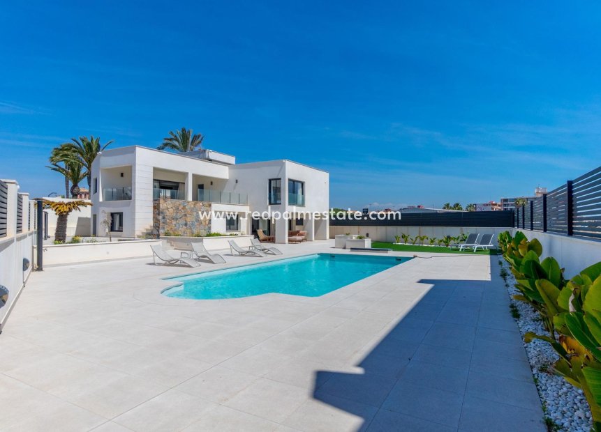 Reventa - Villa -
Torrevieja - La Veleta