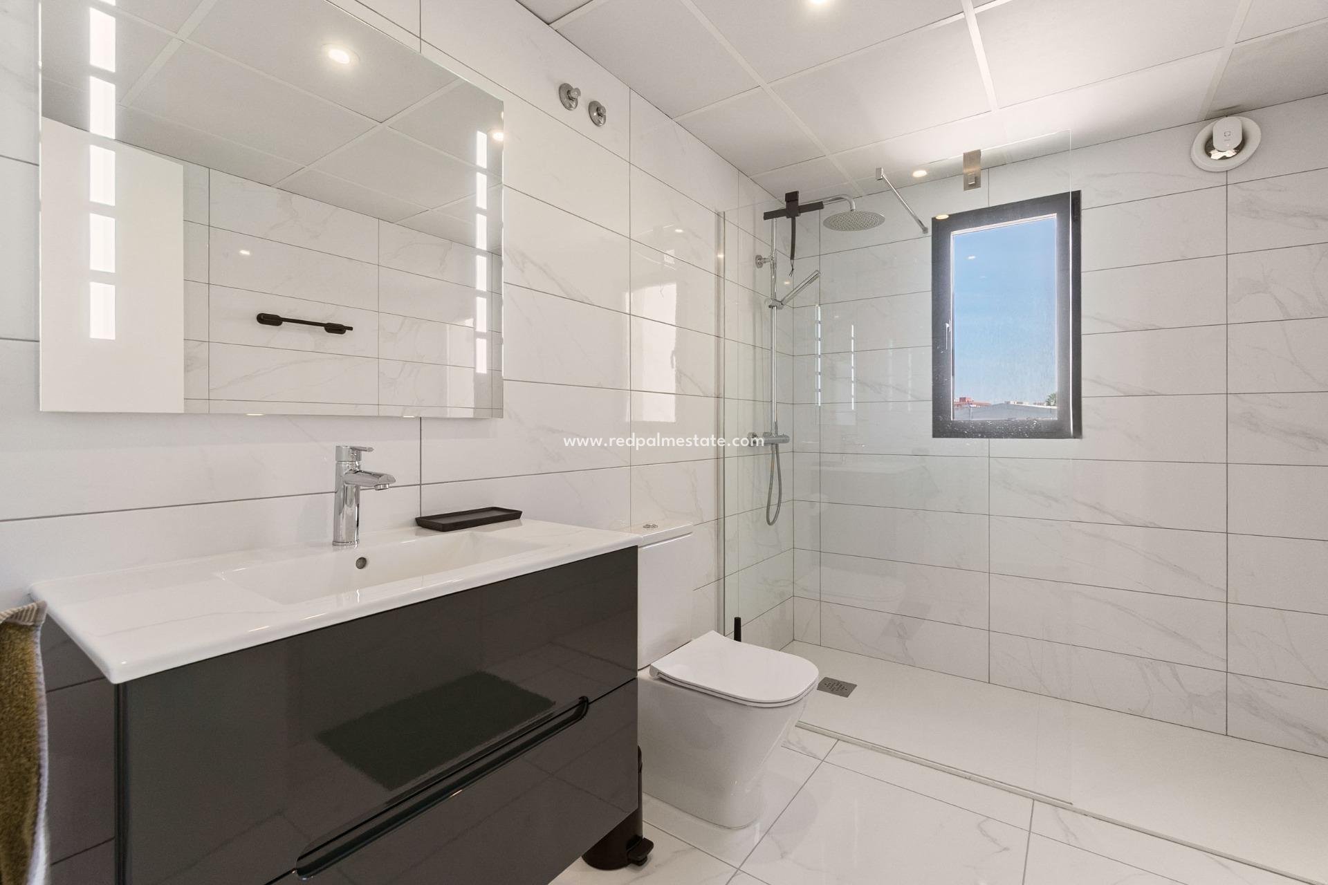 Reventa - Villa -
Torrevieja - La Veleta