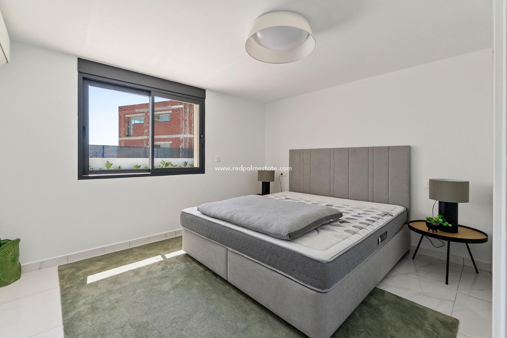 Reventa - Villa -
Torrevieja - La Veleta