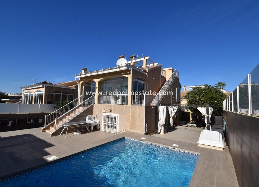 Reventa - Villa -
Torrevieja - Los altos