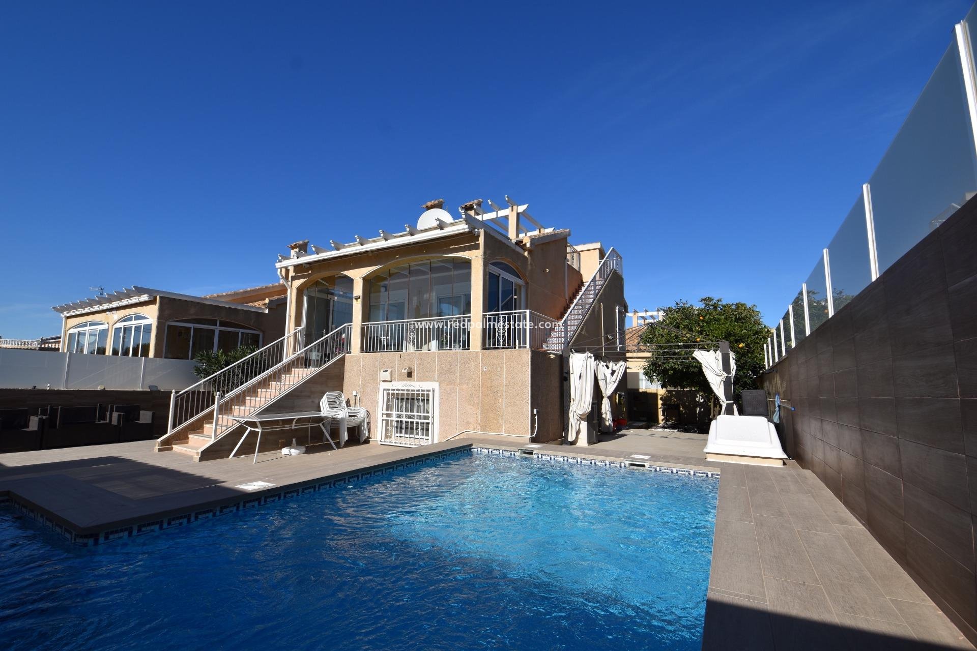 Reventa - Villa -
Torrevieja - Los altos