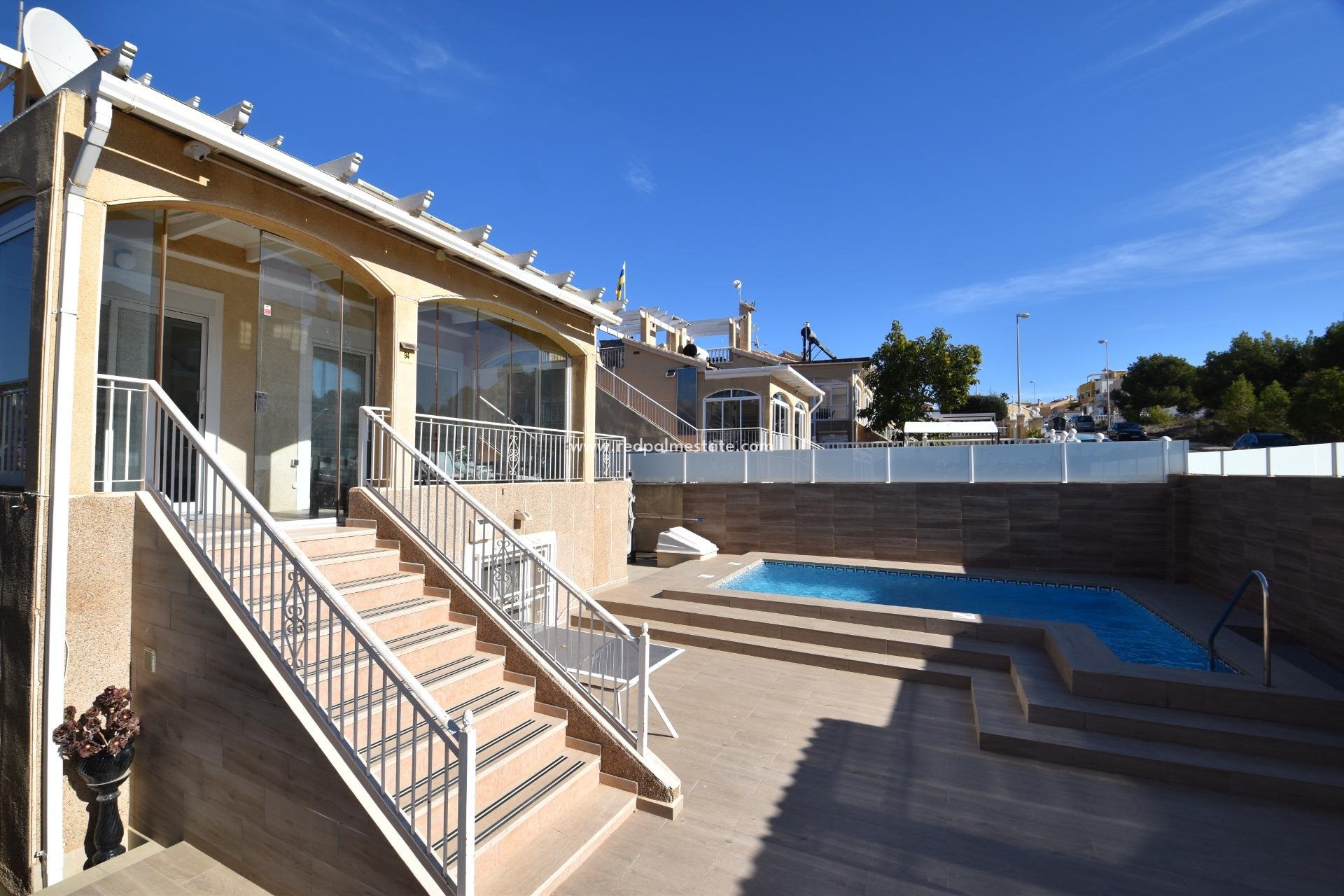 Reventa - Villa -
Torrevieja - Los Altos