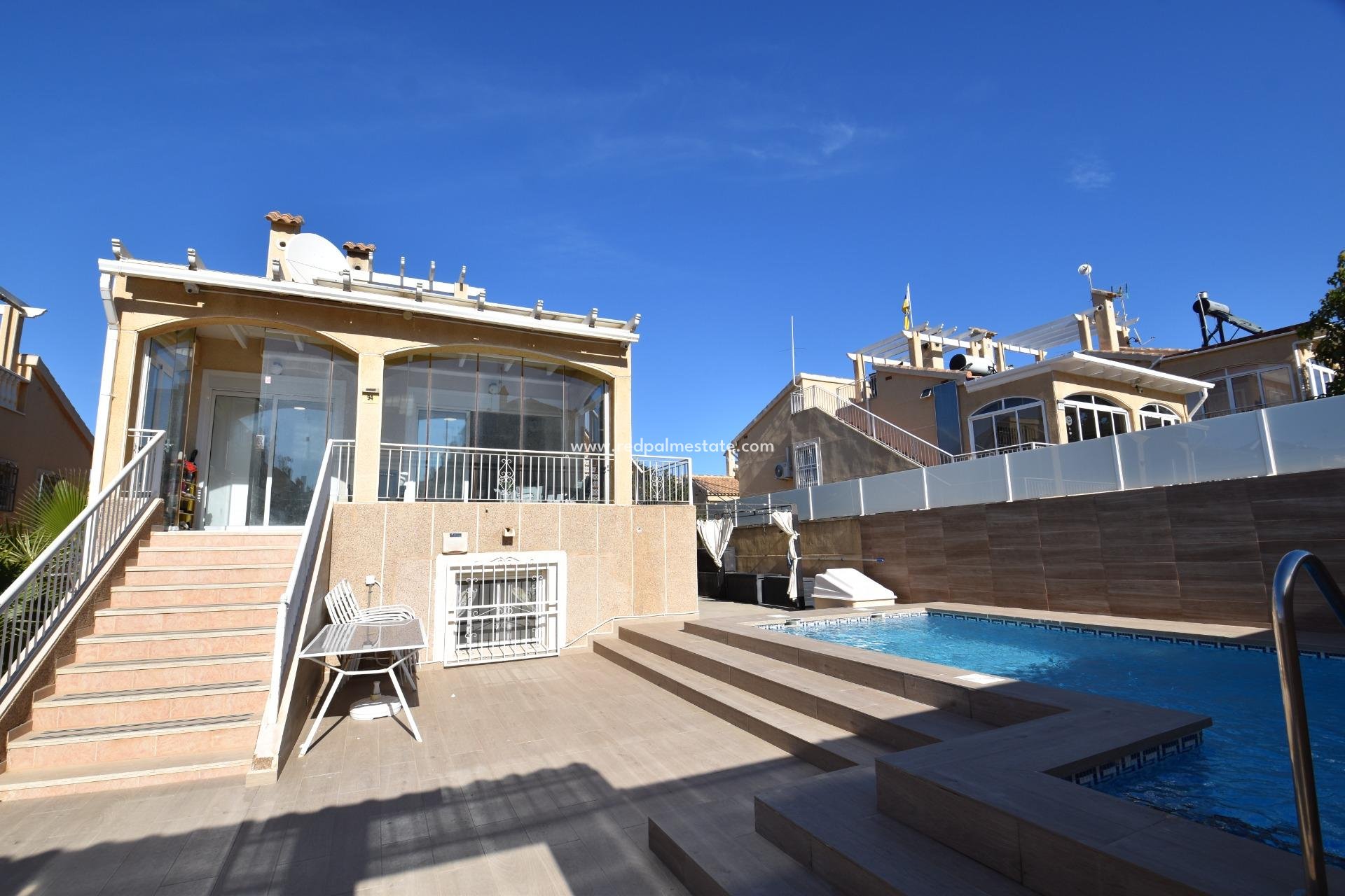 Reventa - Villa -
Torrevieja - Los altos