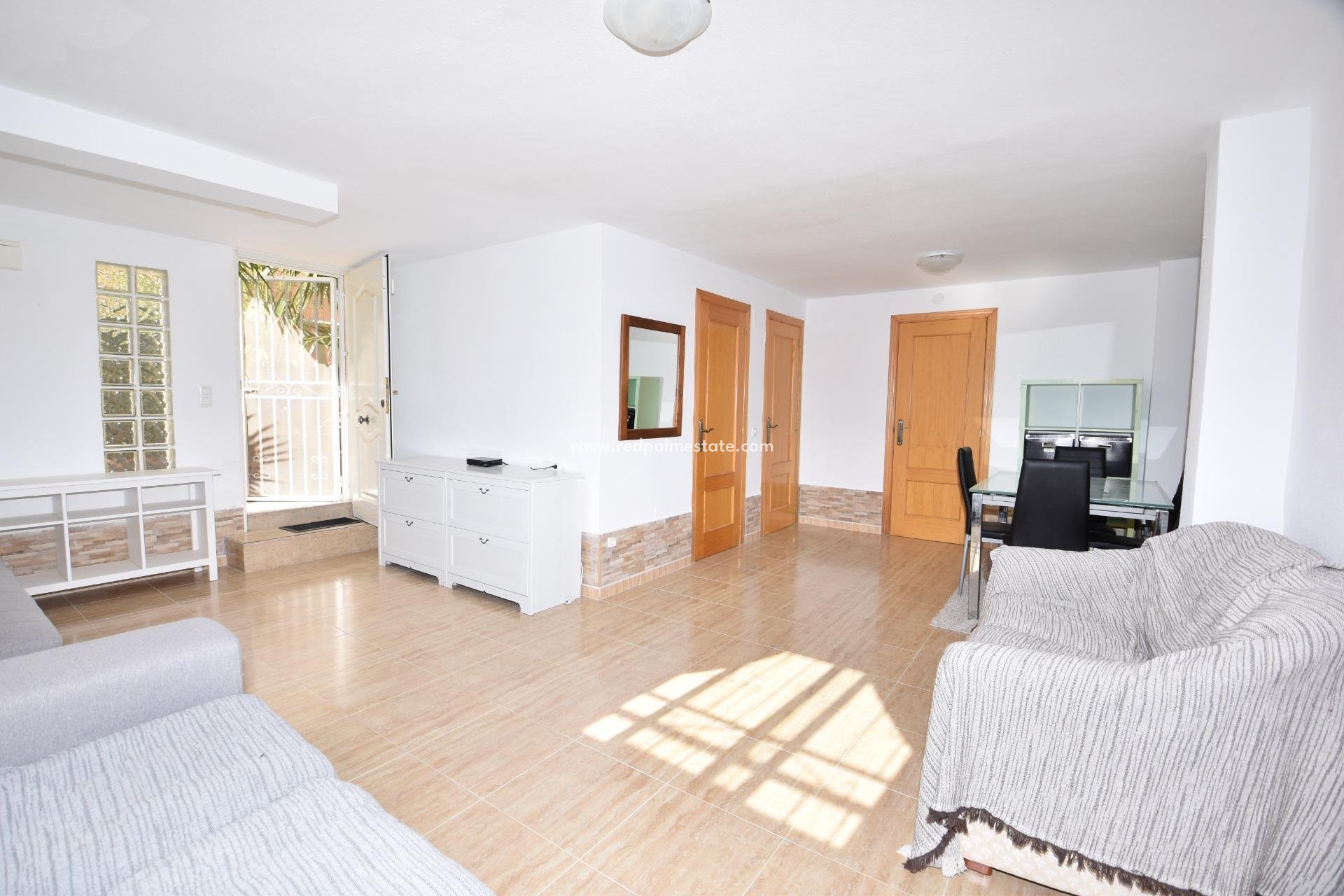 Reventa - Villa -
Torrevieja - Los Altos