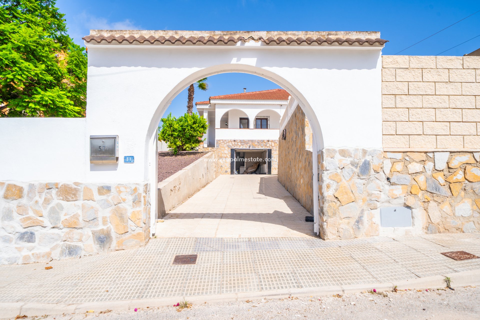 Reventa - Villa -
Torrevieja - Los balcones