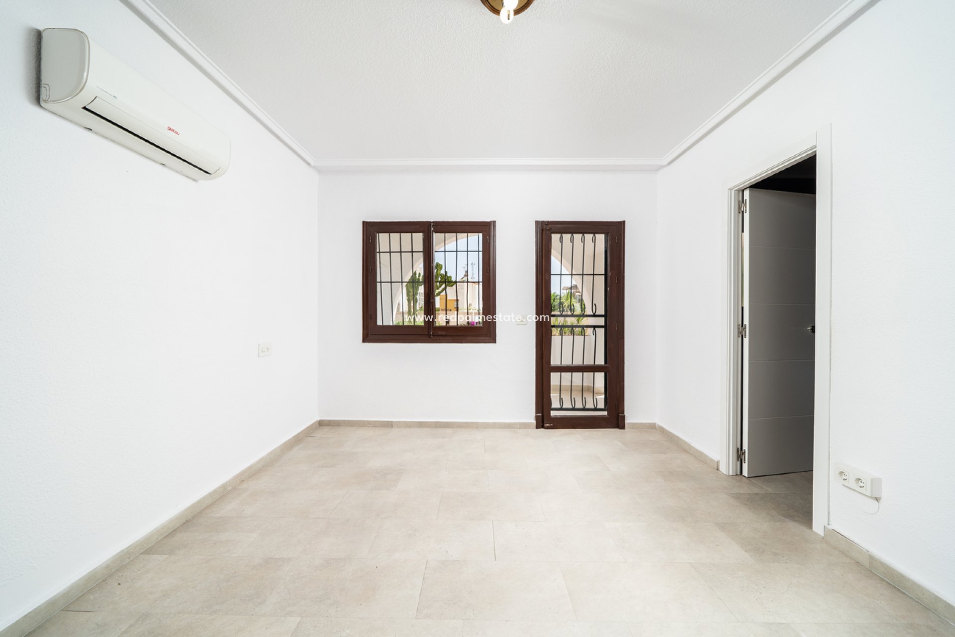 Reventa - Villa -
Torrevieja - Los balcones