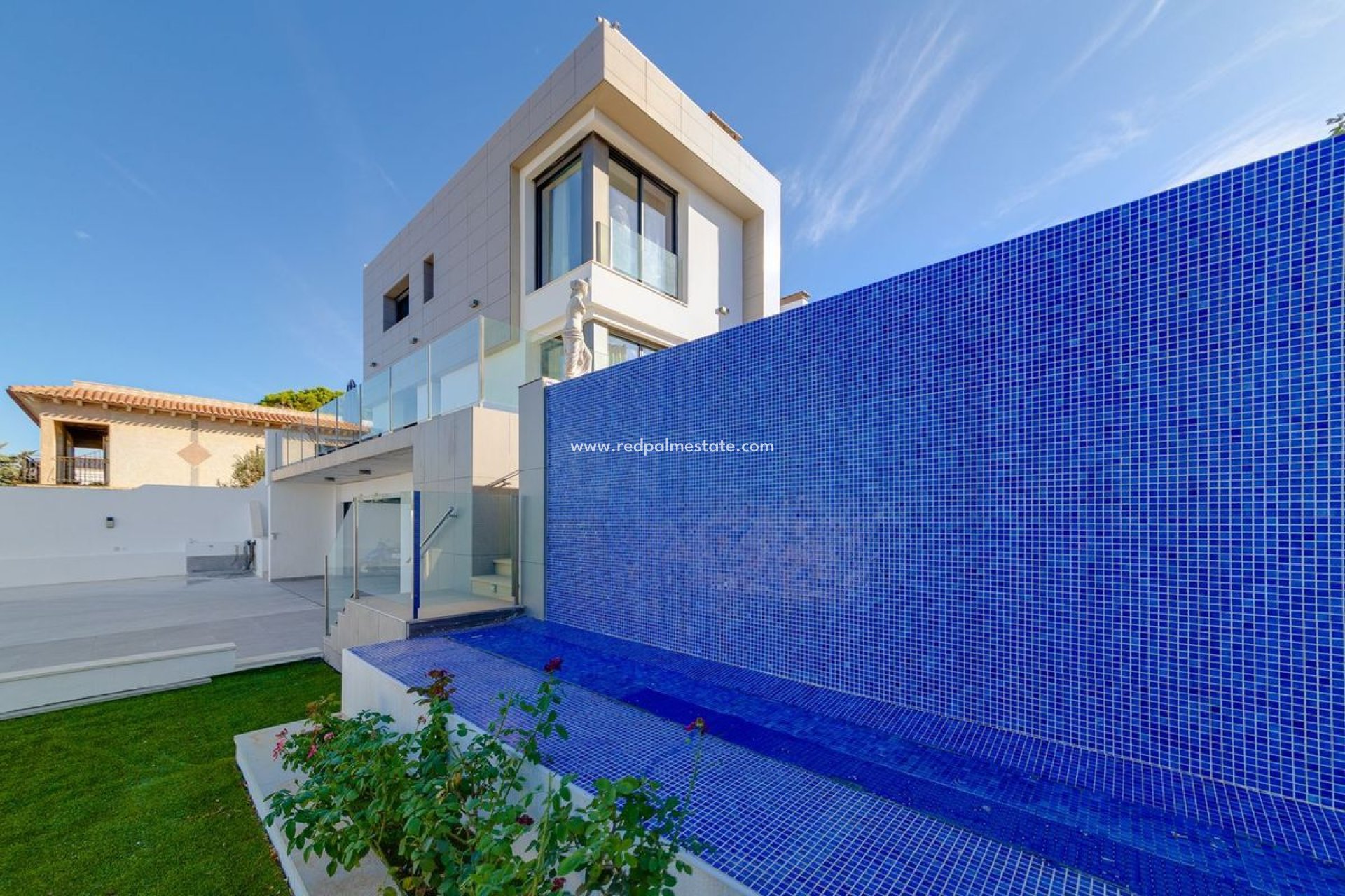 Reventa - Villa -
Torrevieja - Los balcones