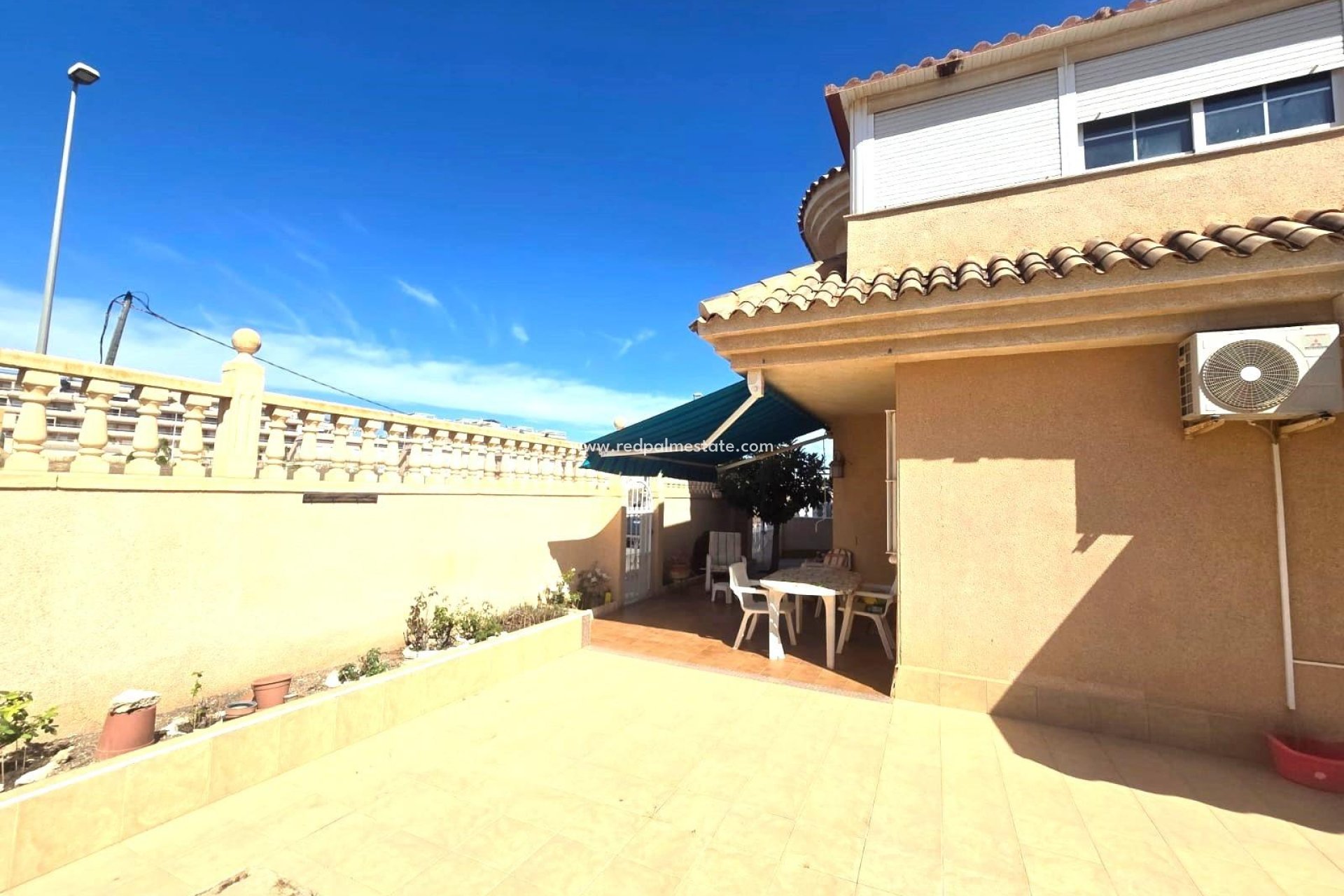 Reventa - Villa -
Torrevieja - Los balcones