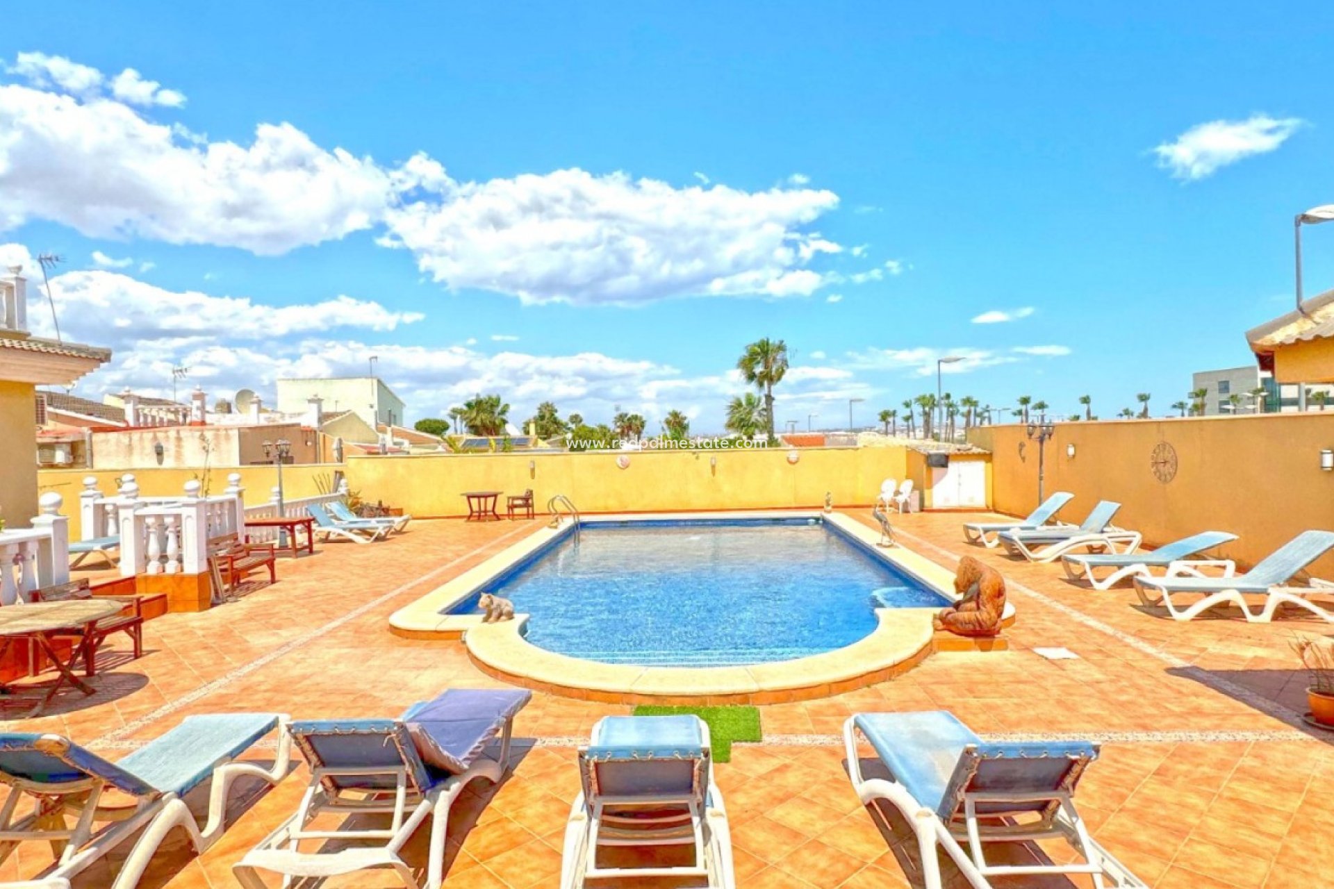 Reventa - Villa -
Torrevieja - Los balcones