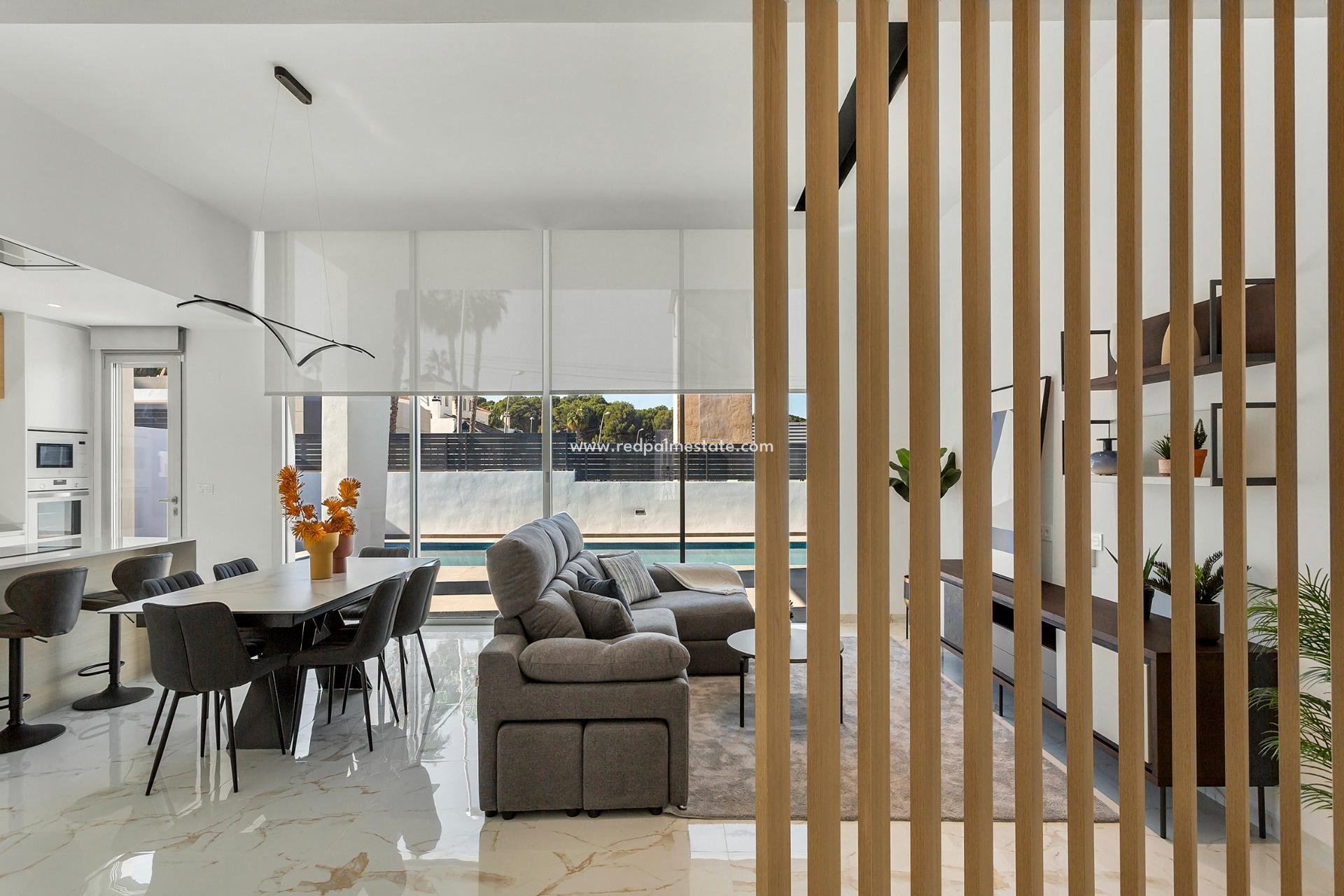 Reventa - Villa -
Torrevieja - Los balcones