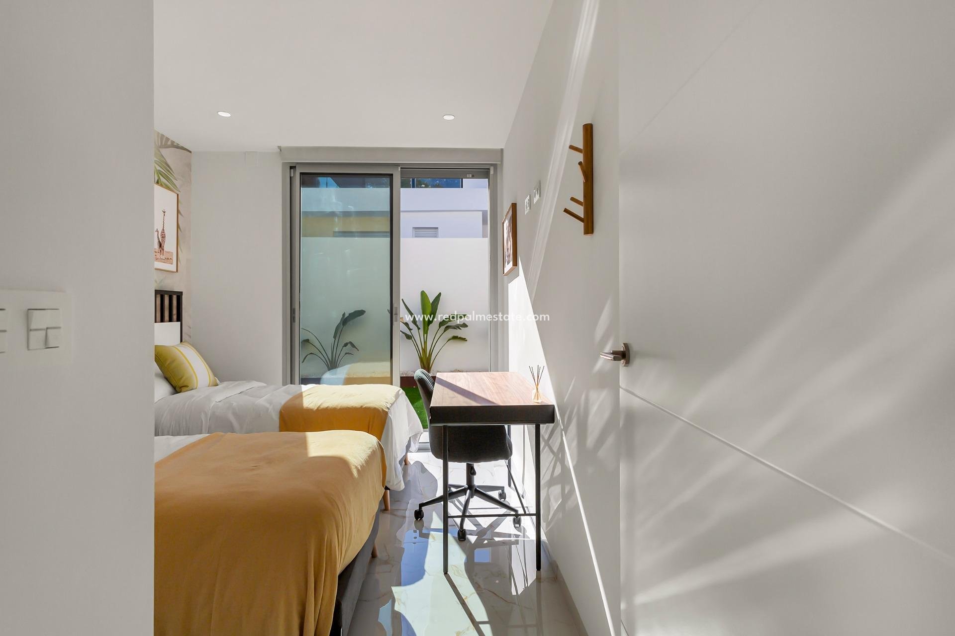 Reventa - Villa -
Torrevieja - Los balcones