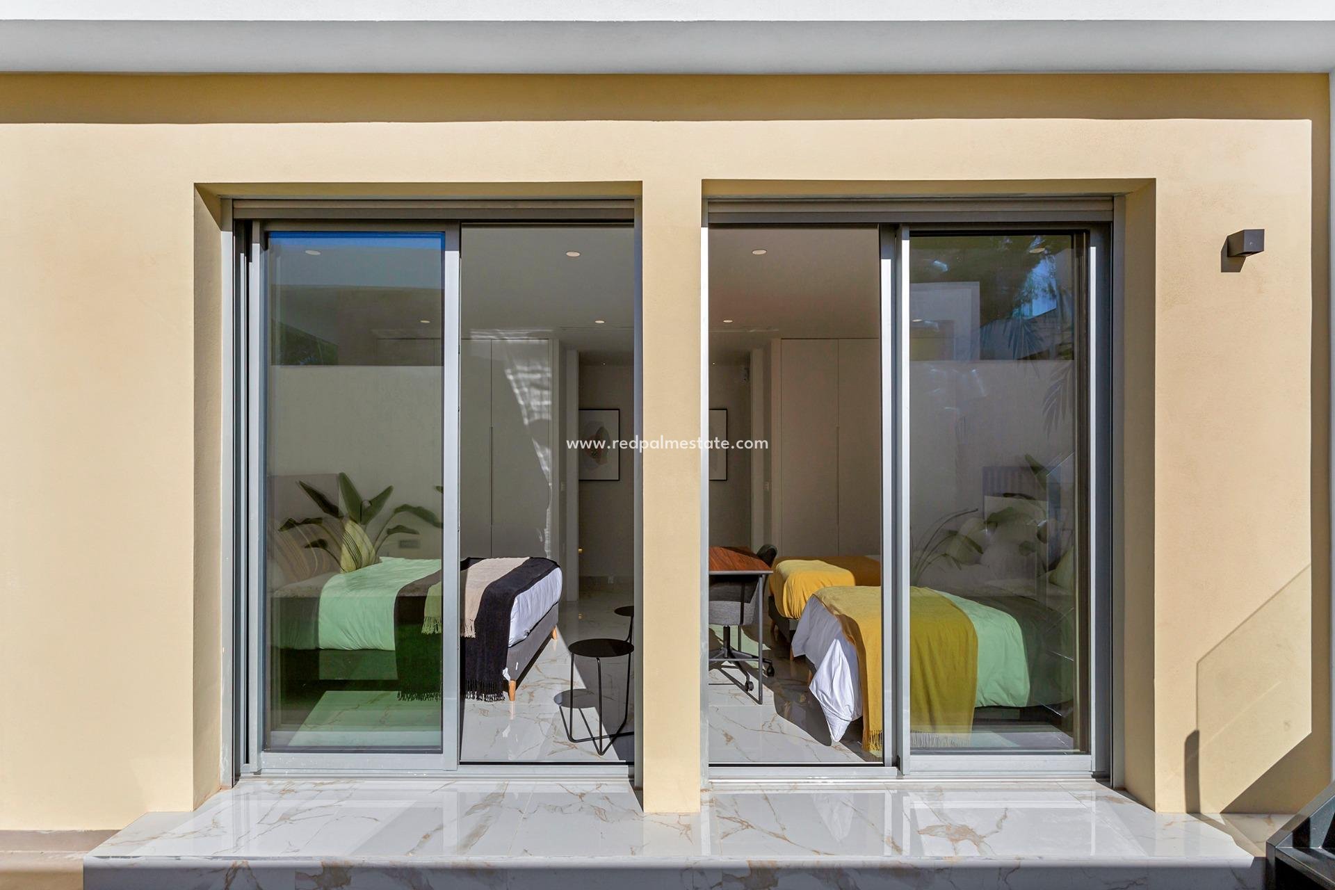 Reventa - Villa -
Torrevieja - Los balcones